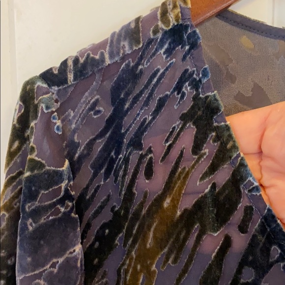 Sundance Top 🌻 - Picture 2 of 11